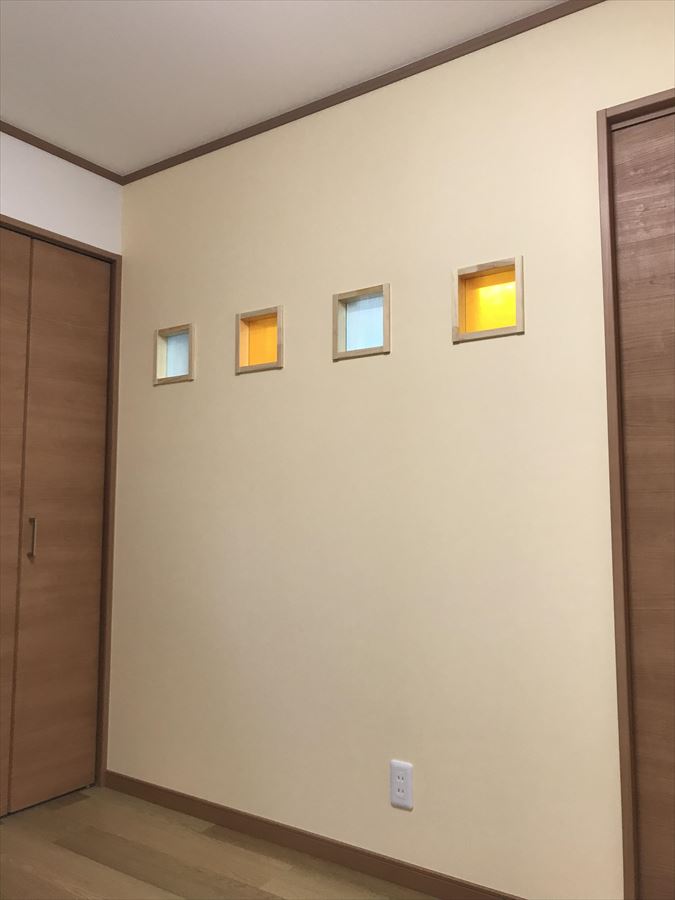 カラーFRP室内窓事例1-1